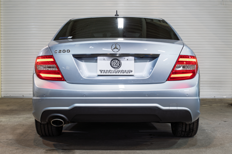 メルセデスベンツ C200 アバンギャルド 快適装備が充実した上質セダン