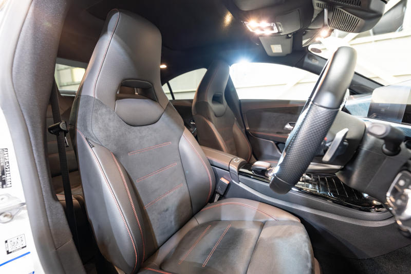 メルセデス・ベンツ CLA200d AMGライン 上質装備が充実した人気クーペセダン