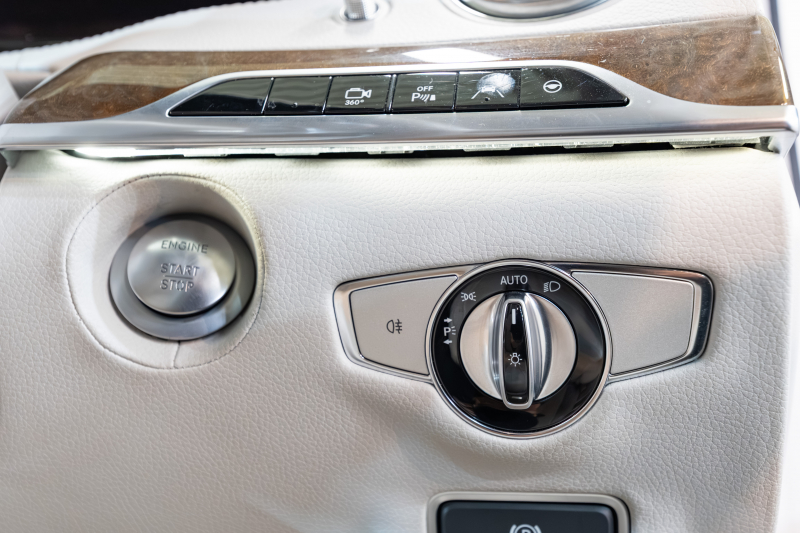 Sクラス S400h エクスクルーシブ 豪華装備で快適なドライブを