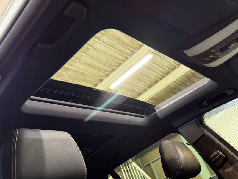 メルセデスベンツ E250 ワゴン AMGスポーツ＆後期モデル