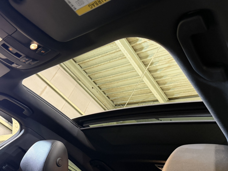 メルセデスベンツ CLA220 4MATIC シューティングブレーク 後期モデル