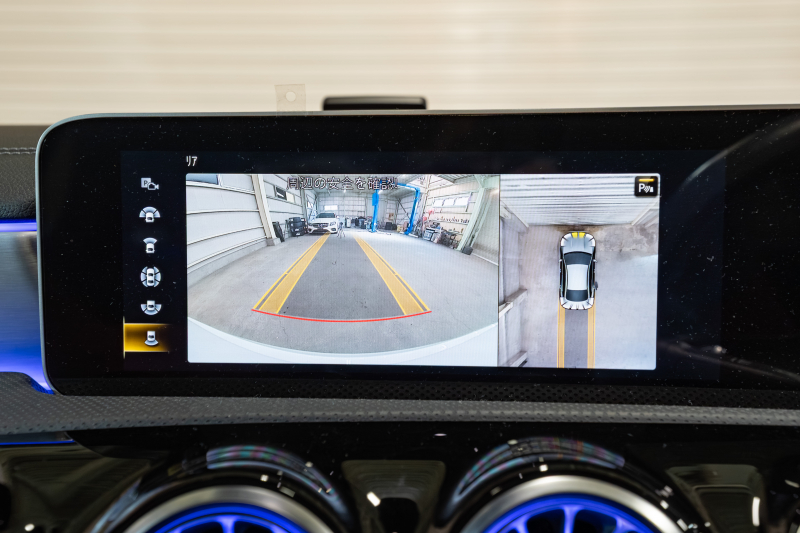 メルセデス・ベンツ CLA200d AMGライン 黒赤レザーが映える上質セダン