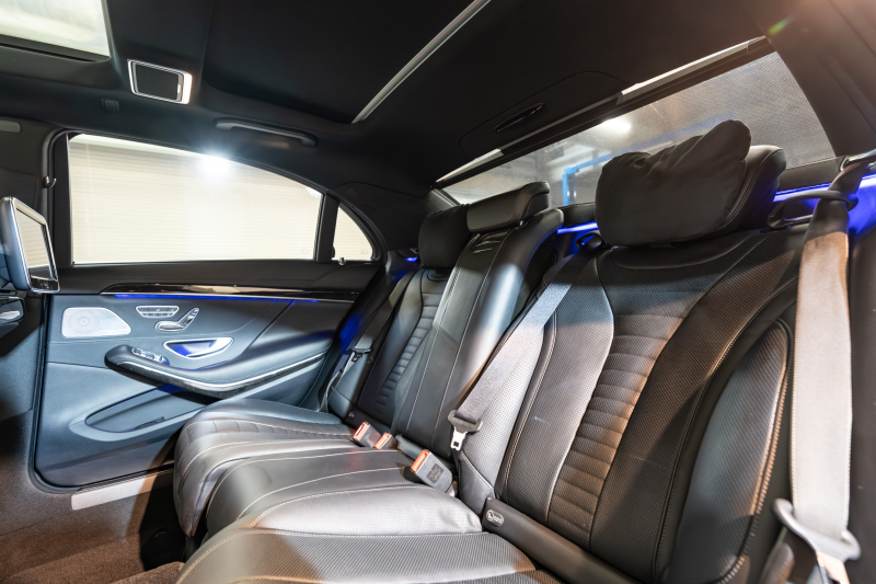 メルセデス・ベンツ S550ロング AMGライン 上質を極めたショーファーパッケージ装着車