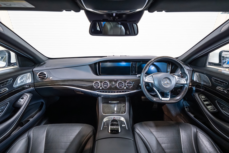 メルセデス・ベンツ S550ロング AMGライン 上質を極めたショーファーパッケージ装着車