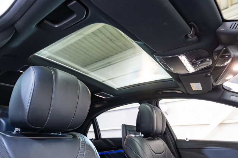 メルセデス・ベンツ S550ロング AMGライン 上質を極めたショーファーパッケージ装着車