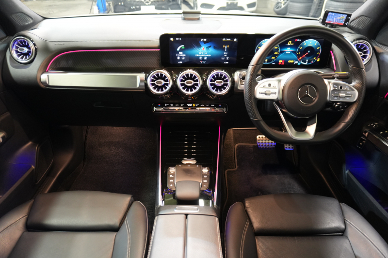 実用性とデザイン性を両立したGLB250 4MATIC スポーツの魅力