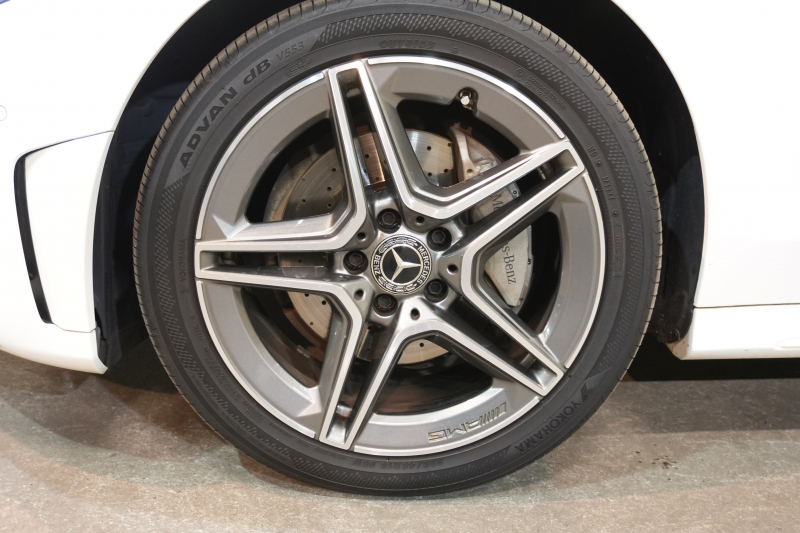 メルセデス・ベンツ C200 AMGライン 後期モデル 充実装備の1台