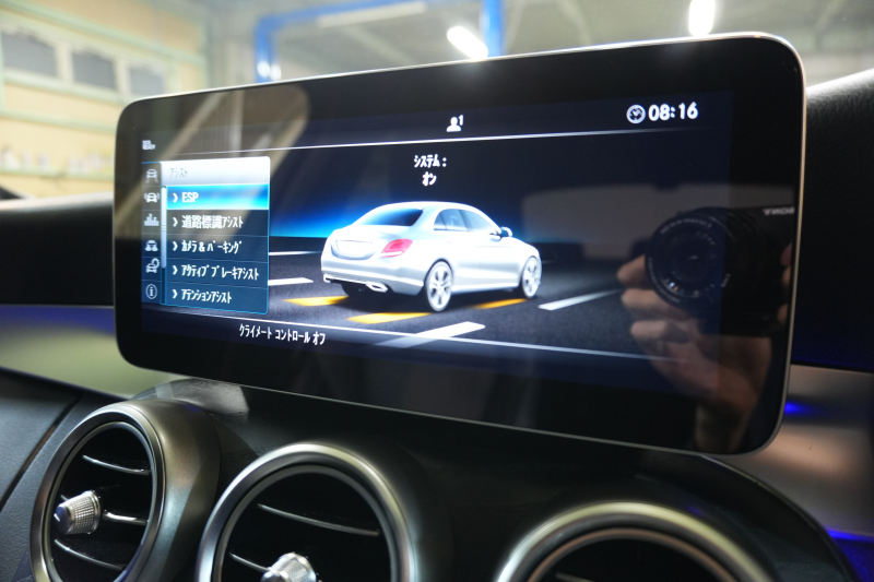 メルセデス・ベンツ C200 AMGライン 後期モデル 充実装備の1台