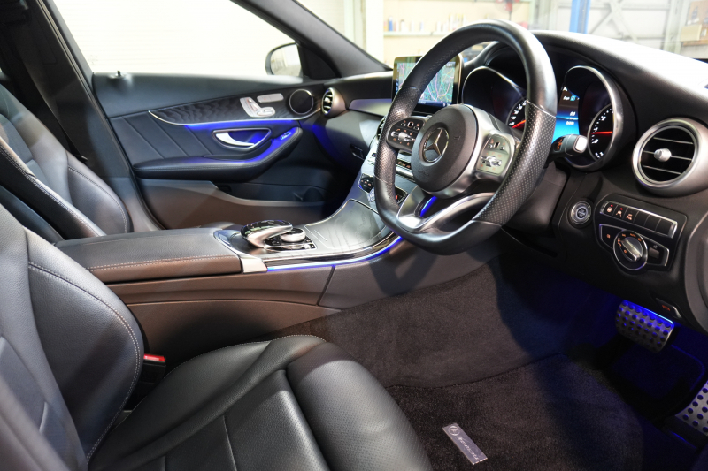 メルセデス・ベンツ C200 AMGライン 後期モデル 充実装備の1台