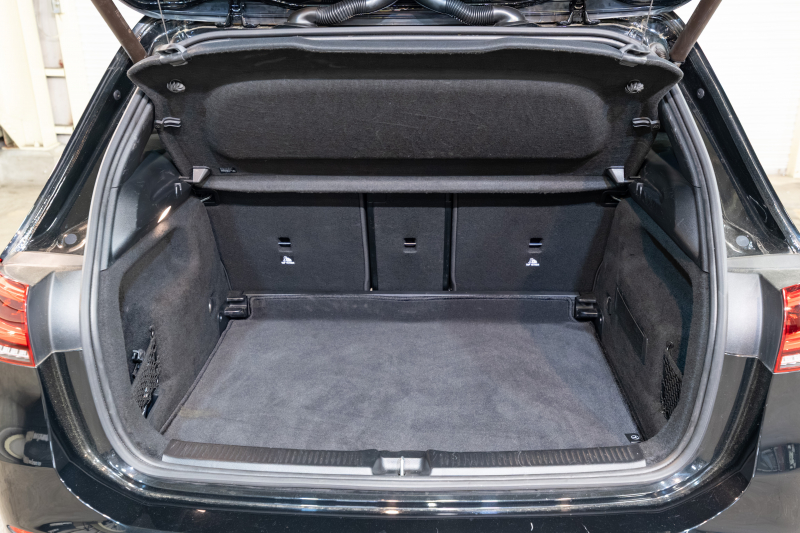 B180 AMGライン 上質装備が揃った実用的な一台