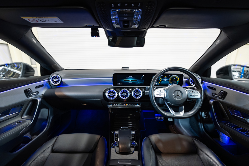 CLA200dシューティングブレーク AMGライン 上質さと実用性を備えた一台