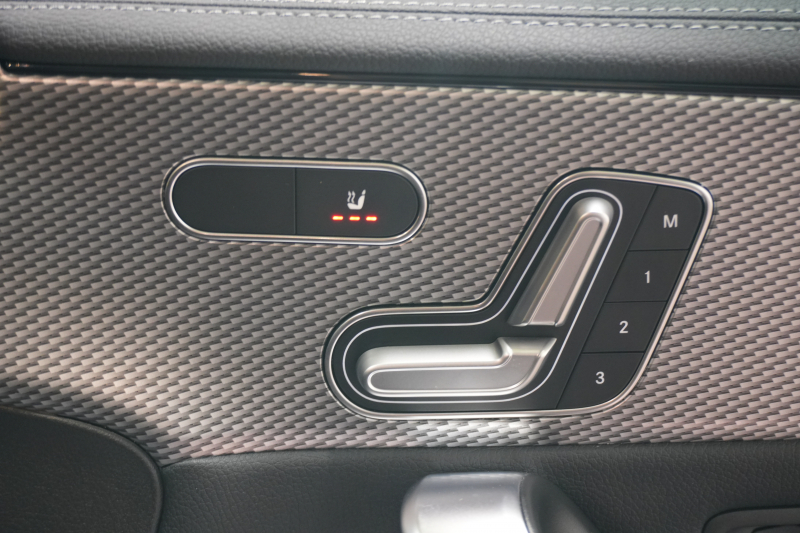 CLA250シューティングブレーク4MATICの魅力を日常で感じる一台