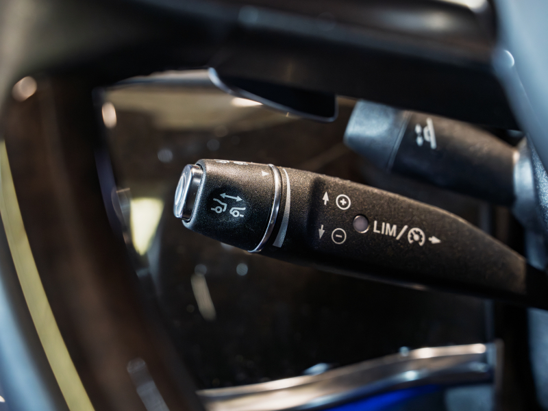 ラグジュアリーPKG装備のメルセデス・ベンツ S400h