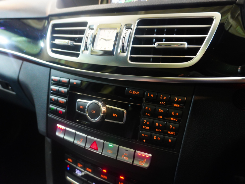 パノラマサンルーフ付きE250ワゴン AMGスポーツPKG入庫
