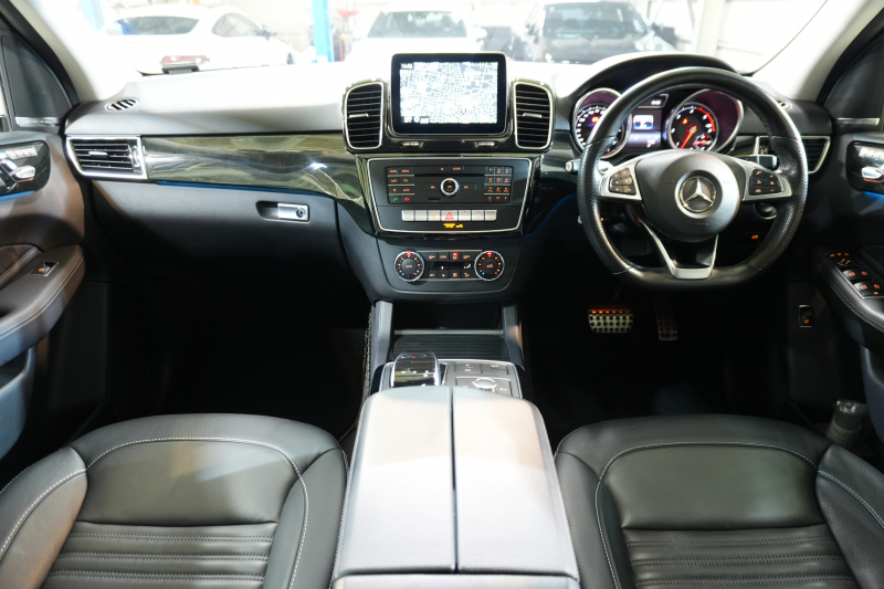 1オーナーのメルセデス・ベンツ GLE350d 4MATIC スポーツが入庫しました!