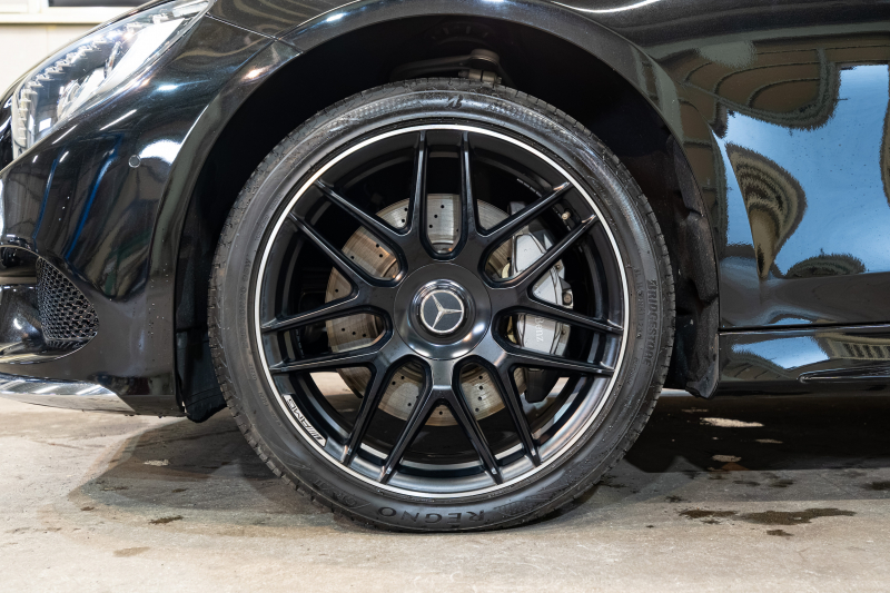 美しさと快適性を楽しめるメルセデス・ベンツ S550クーペ AMGライン