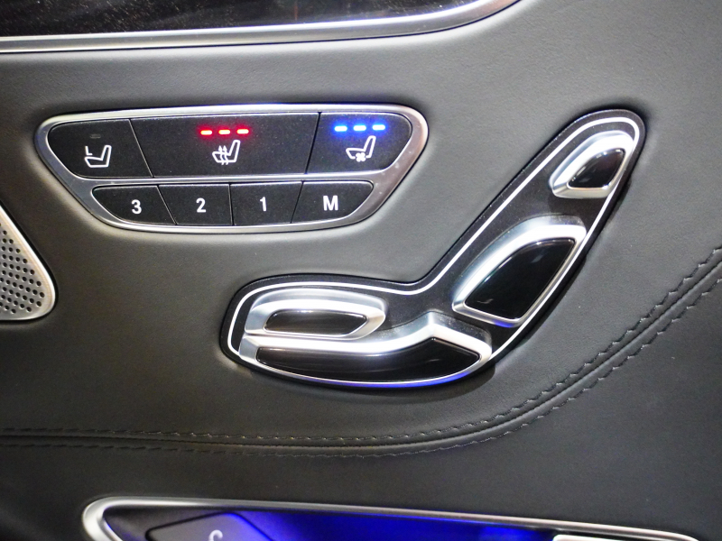 スワロフスキークリスタルPKGを備えたメルセデス・ベンツ S550 クーペが入庫しました