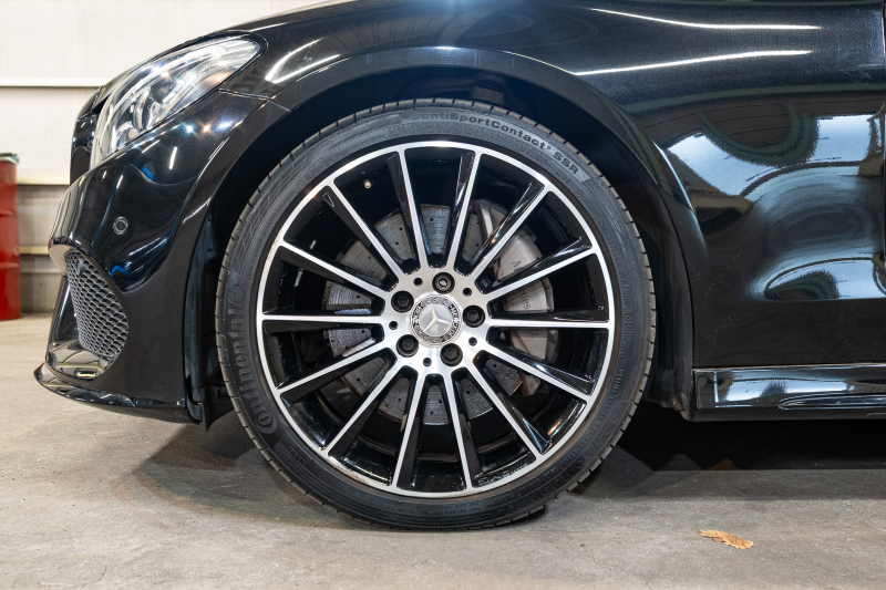 メルセデス・ベンツ Cクラス C300クーペ|上質さと走りを楽しめる一台